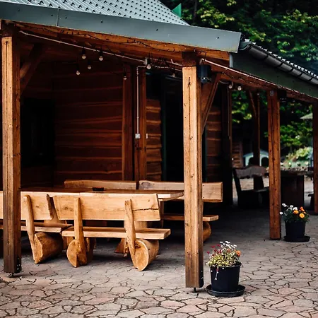 Swierkowe Zacisze * Budzow (Sucha)